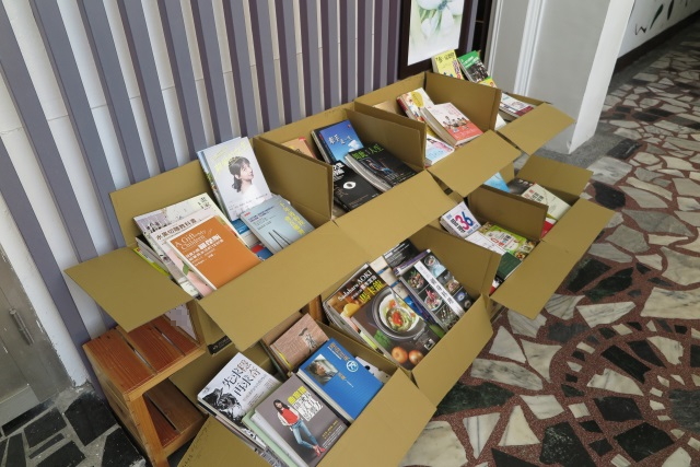 The books were donated from eslite Foundation for Culture and Arts