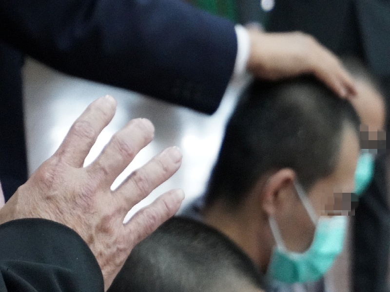 Zhengde Continuing Education School held a baptism service during the 2025 winter vacation.
